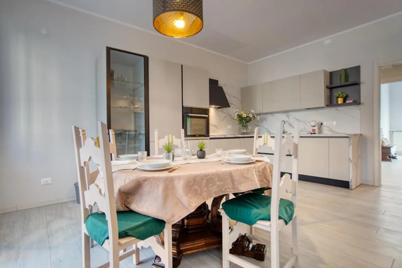 Caseospitali - Casa Janas, Elegante Trilocale Per 5 In Zona Centrale Milan Appartement